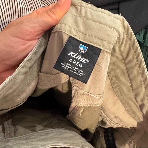 Kuhl Women’s Spire Roll Up Cargo Pants Short Khaki Gorpcore Hiking Travel - Picture 9 of 11